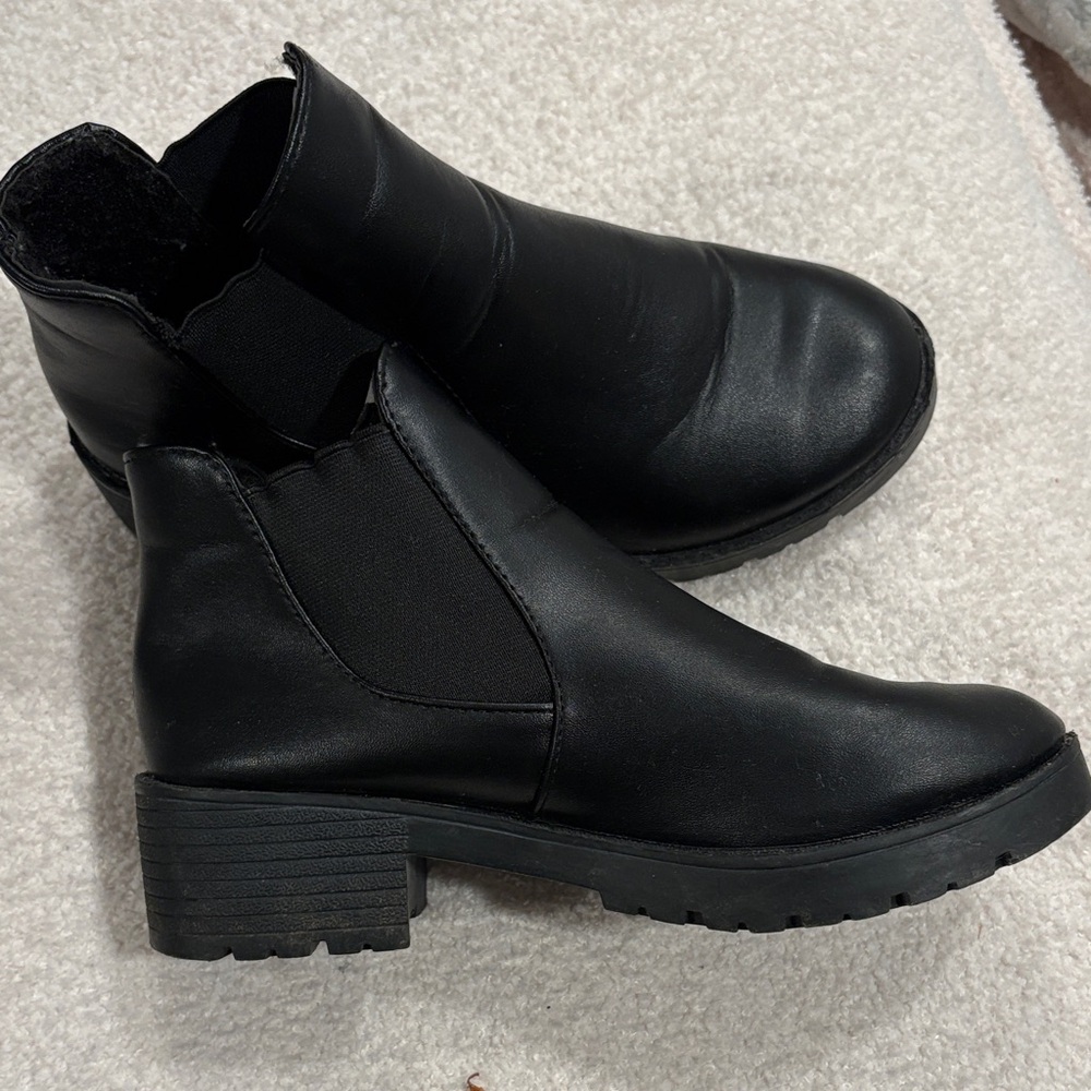 Black Boots